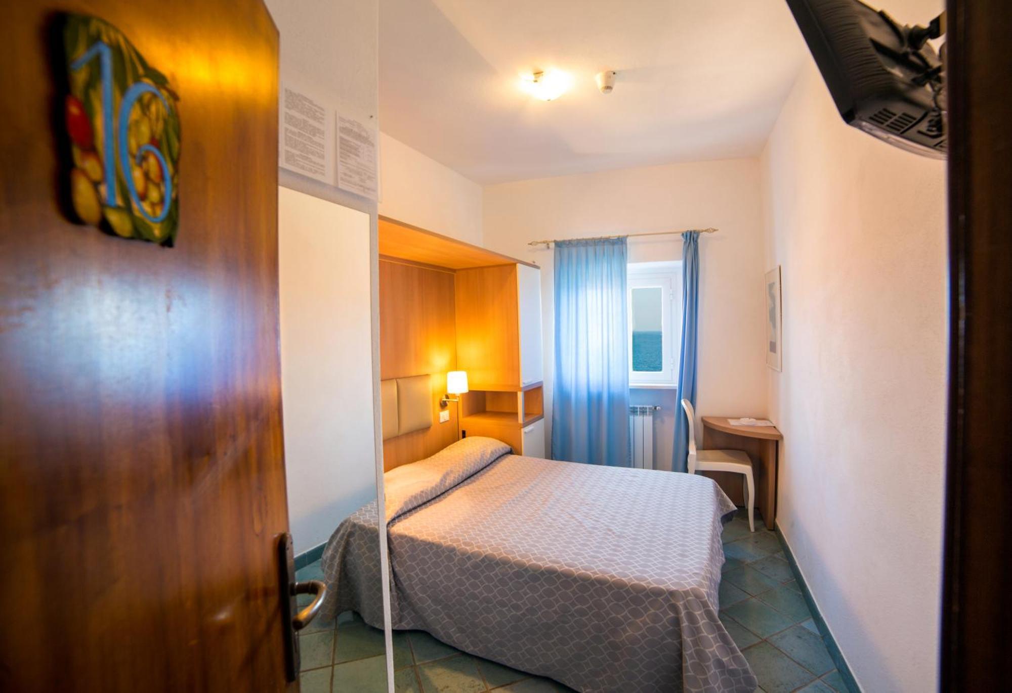 Hotel Saraceno Giglio Porto Exterior photo
