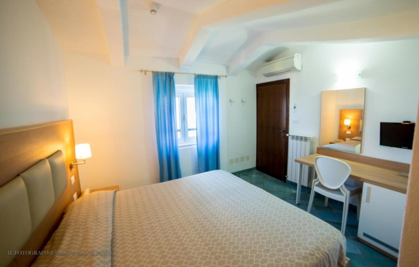 Hotel Saraceno Giglio Porto Room photo